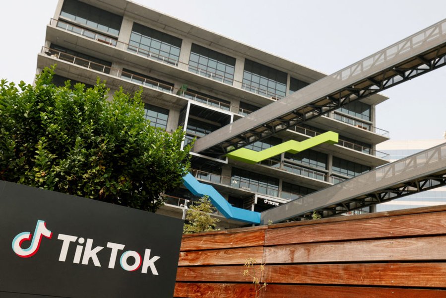 TikTok asks Supreme Court for emergency order to block a U.S. ban